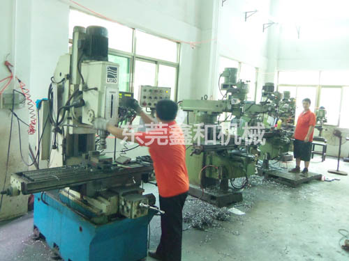 覆膜机生产车间